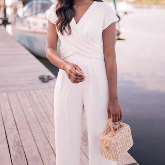 GAL MEETS GLAM WHITE JUMPSUIT NWT❣ - Picture 5 of 7